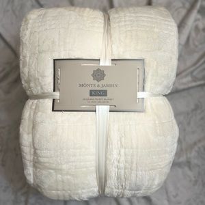 Monte & Jardin King Size Jacquard Velvet Blanket $65 obo